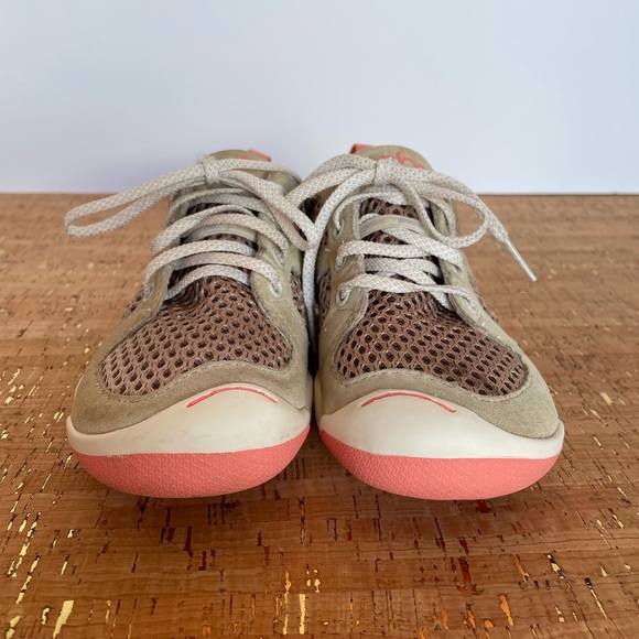 Plae mesh Suede Sneakers Kids size 12.5. - Picture 3 of 7